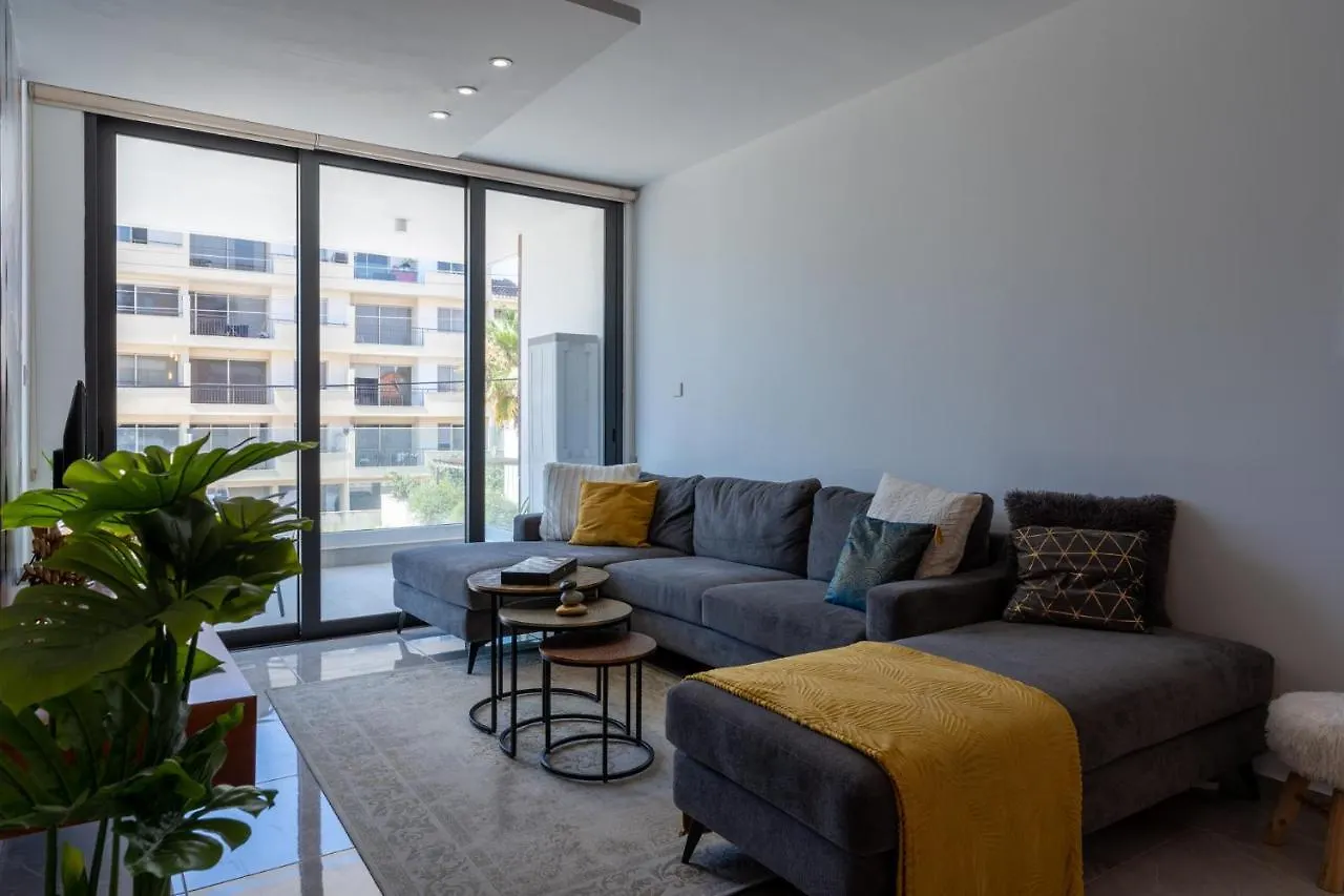 Flair 1-Bedroom Apartment In ラルナカ